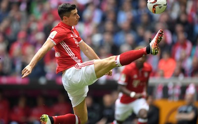 诺亚体育快讯-卡斯塔涅与队友发生争执